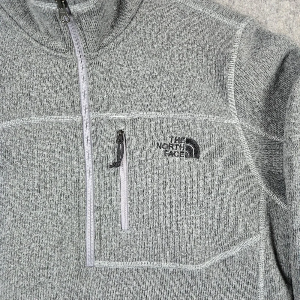 The North Face Gordon Lyons 1/4 Zip Sweatshirt Mens Small Gray Fleece Pullover